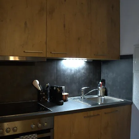 Superbe Avec Parking Prive 克莱恩 蒙塔纳